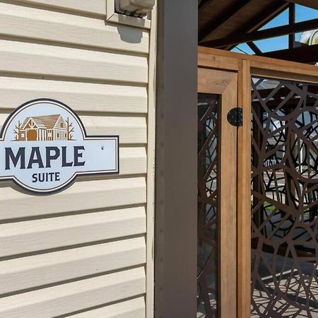 Maple Suite - Main Street Lodge In Berlin Luaran gambar